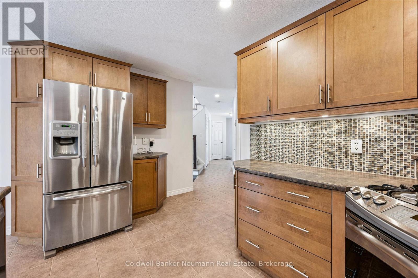 176 Colonial Drive, Guelph, Ontario  N1L 1T7 - Photo 15 - X12910238