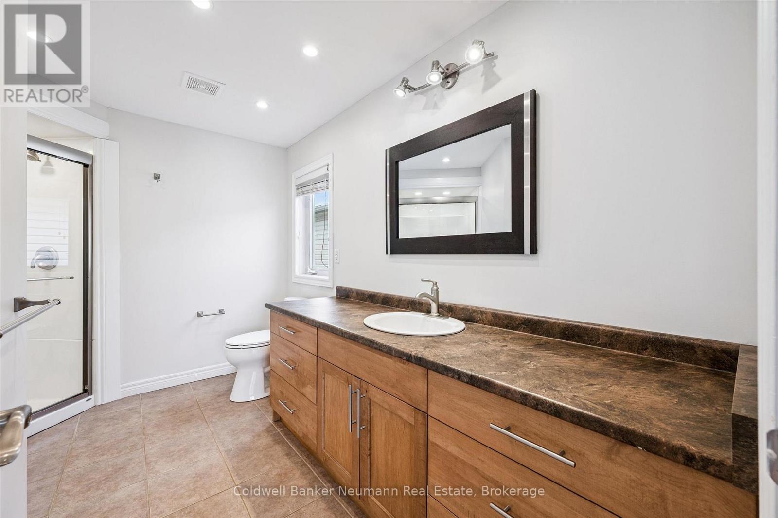 176 Colonial Drive, Guelph, Ontario  N1L 1T7 - Photo 28 - X12910238