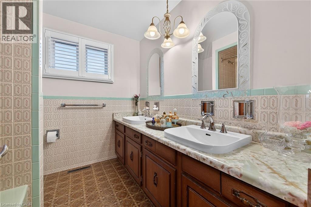 15 Fairington Crescent, Hamilton, Ontario  L8E 3N3 - Photo 31 - 40812902