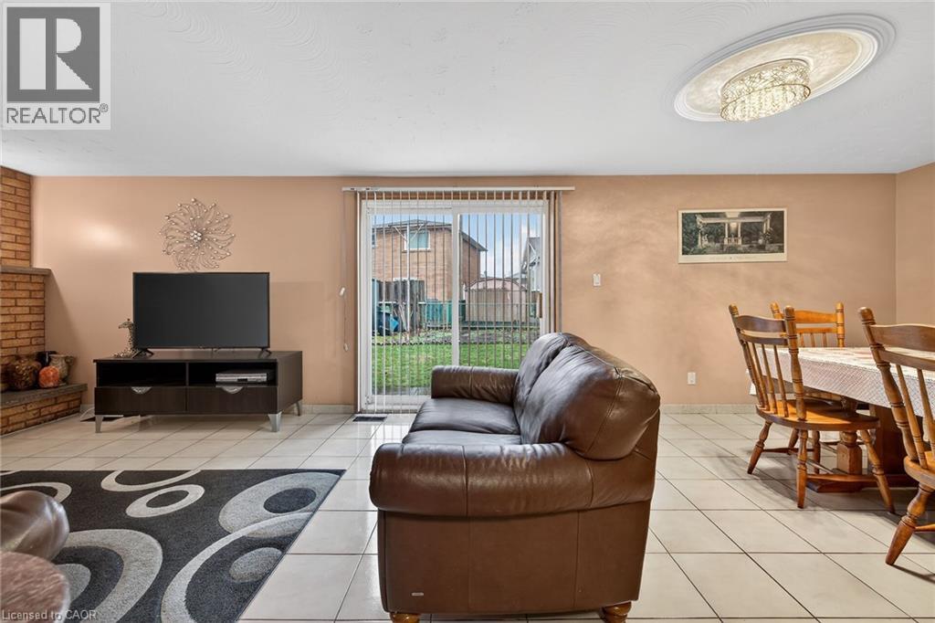 15 Fairington Crescent, Hamilton, Ontario  L8E 3N3 - Photo 36 - 40812902