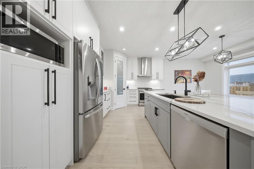 723 Wood Lily Street, Waterloo, Ontario  N2V 0E4 - Photo 14 - 40814199