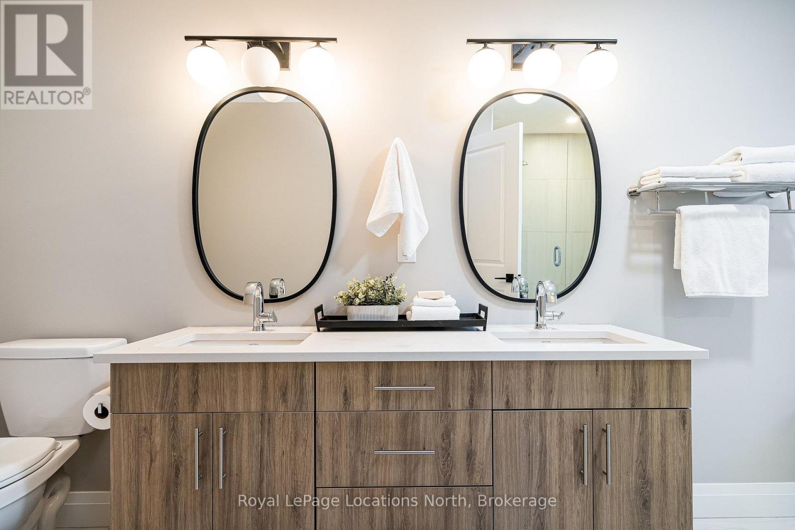 195 Courtland Street W, Blue Mountains, Ontario  L9Y 4E4 - Photo 23 - X12913460