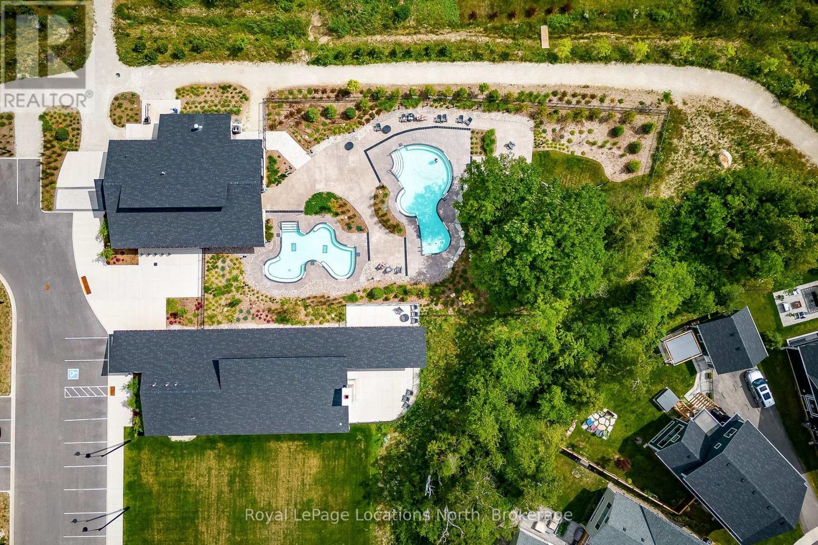 195 Courtland Street W, Blue Mountains, Ontario  L9Y 4E4 - Photo 47 - X12913460