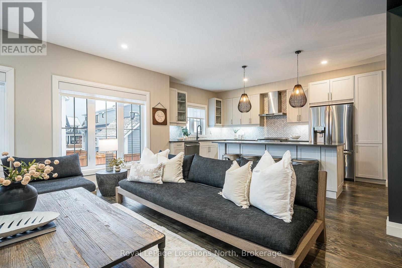 195 Courtland Street W, Blue Mountains, Ontario  L9Y 4E4 - Photo 8 - X12913460