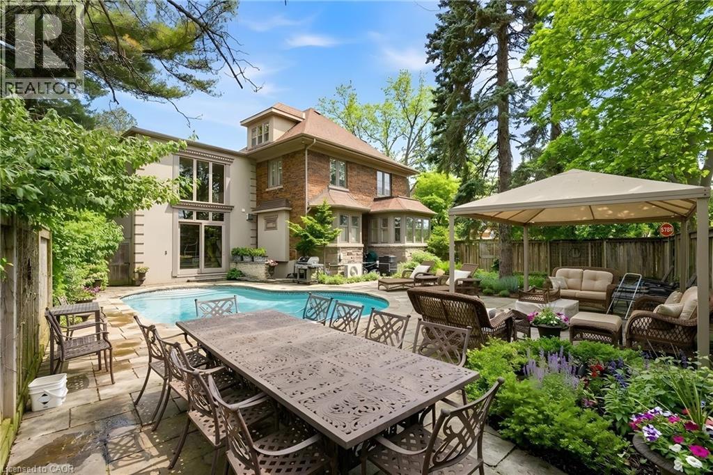 74 Oak Knoll Drive, Hamilton, Ontario  L8S 4C4 - Photo 2 - 40813716