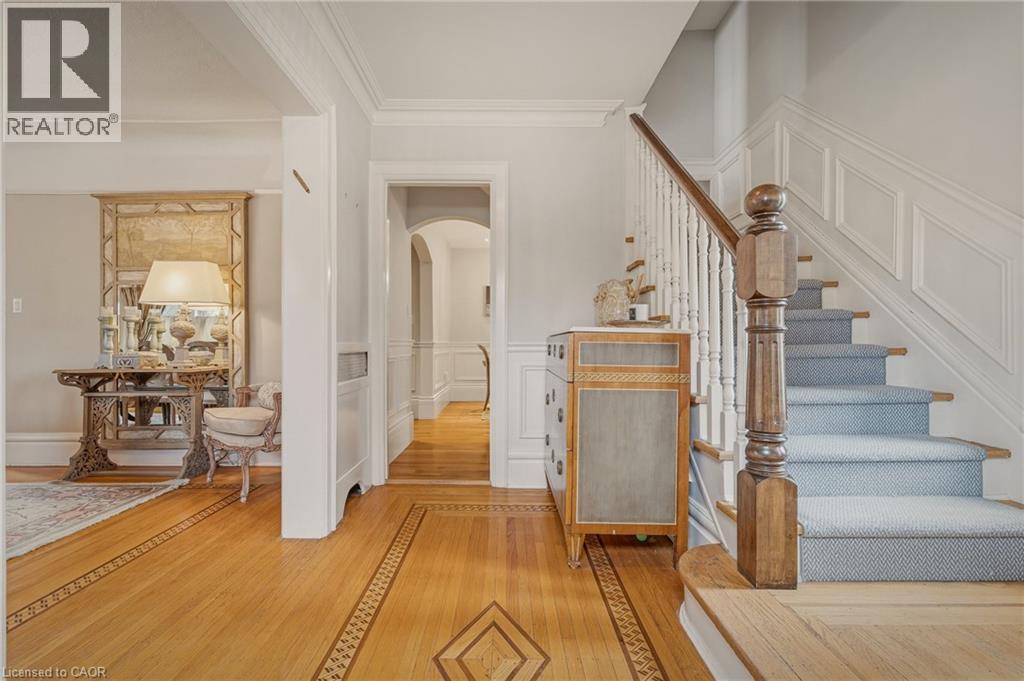 74 Oak Knoll Drive, Hamilton, Ontario  L8S 4C4 - Photo 5 - 40813716