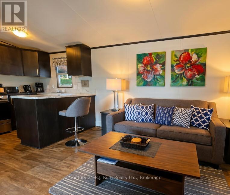 712 POPLAR CRESCENT, Bracebridge, Ontario