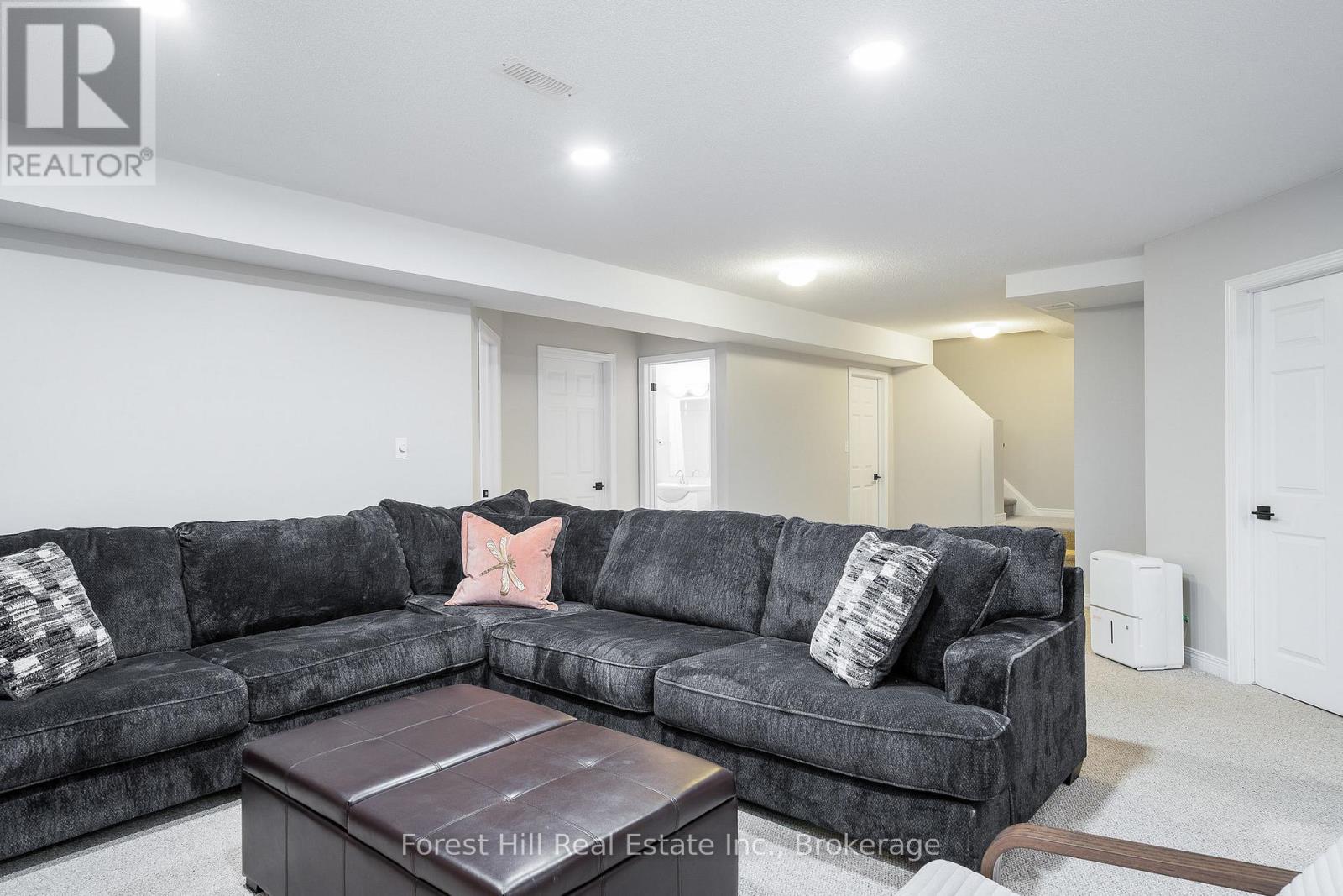 140 Augusta Crescent, Blue Mountains, Ontario  L9Y 0K7 - Photo 31 - X12914430