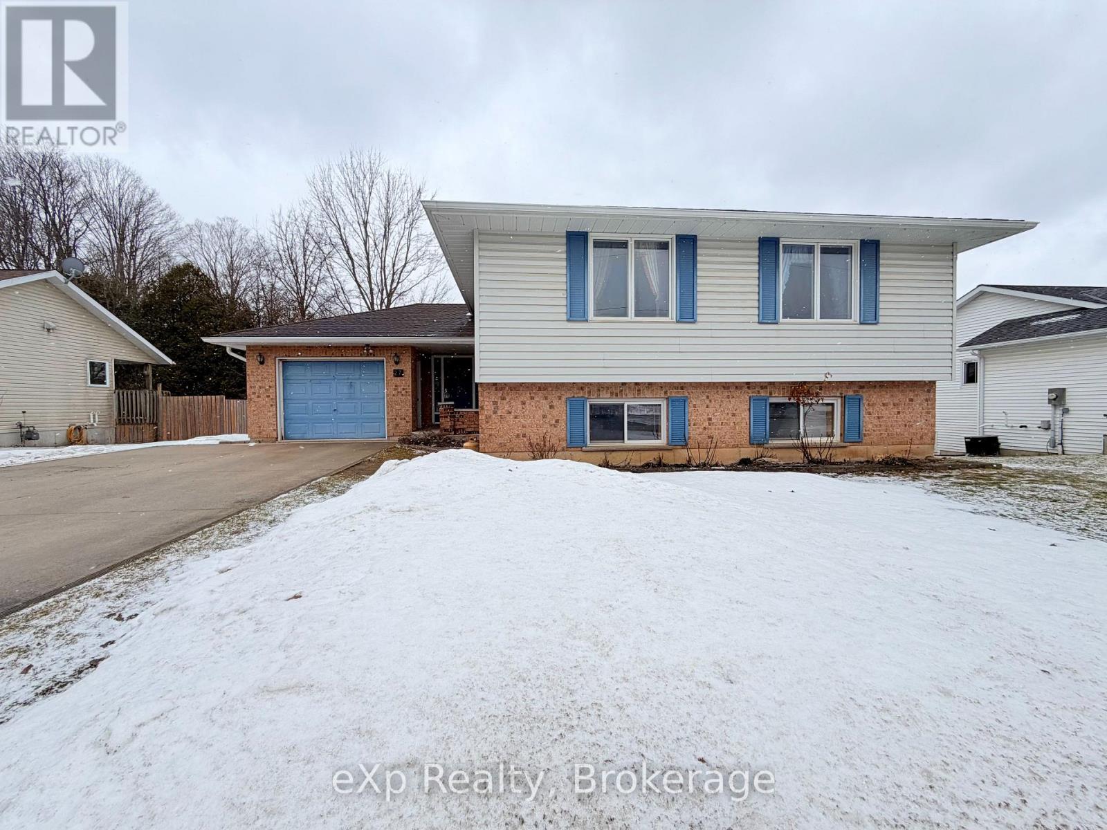 27 WILLOW STREET, Brockton, Ontario