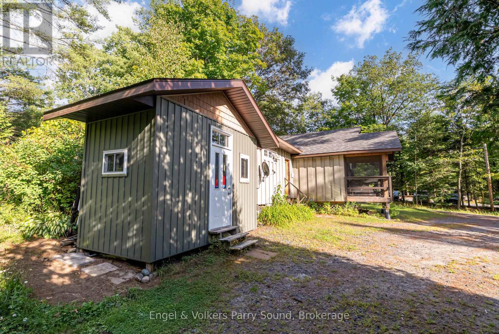 6 Little Beaver Boulevard, Seguin, Ontario  P2A 2W8 - Photo 32 - X12915188