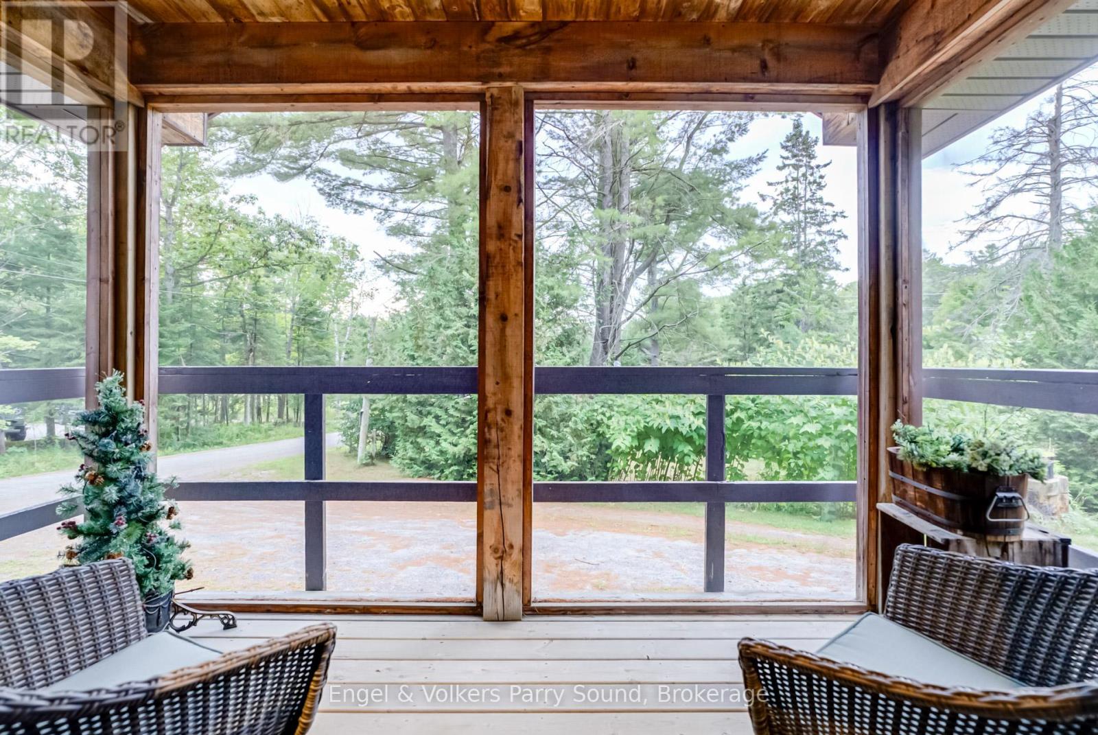 6 Little Beaver Boulevard, Seguin, Ontario  P2A 2W8 - Photo 34 - X12915188