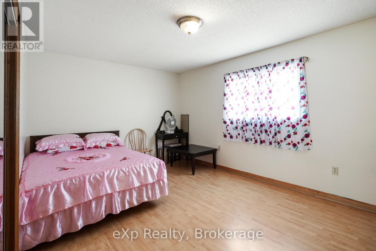 100 Arthur Street, Minto, Ontario  N0G 2P0 - Photo 34 - X12916998