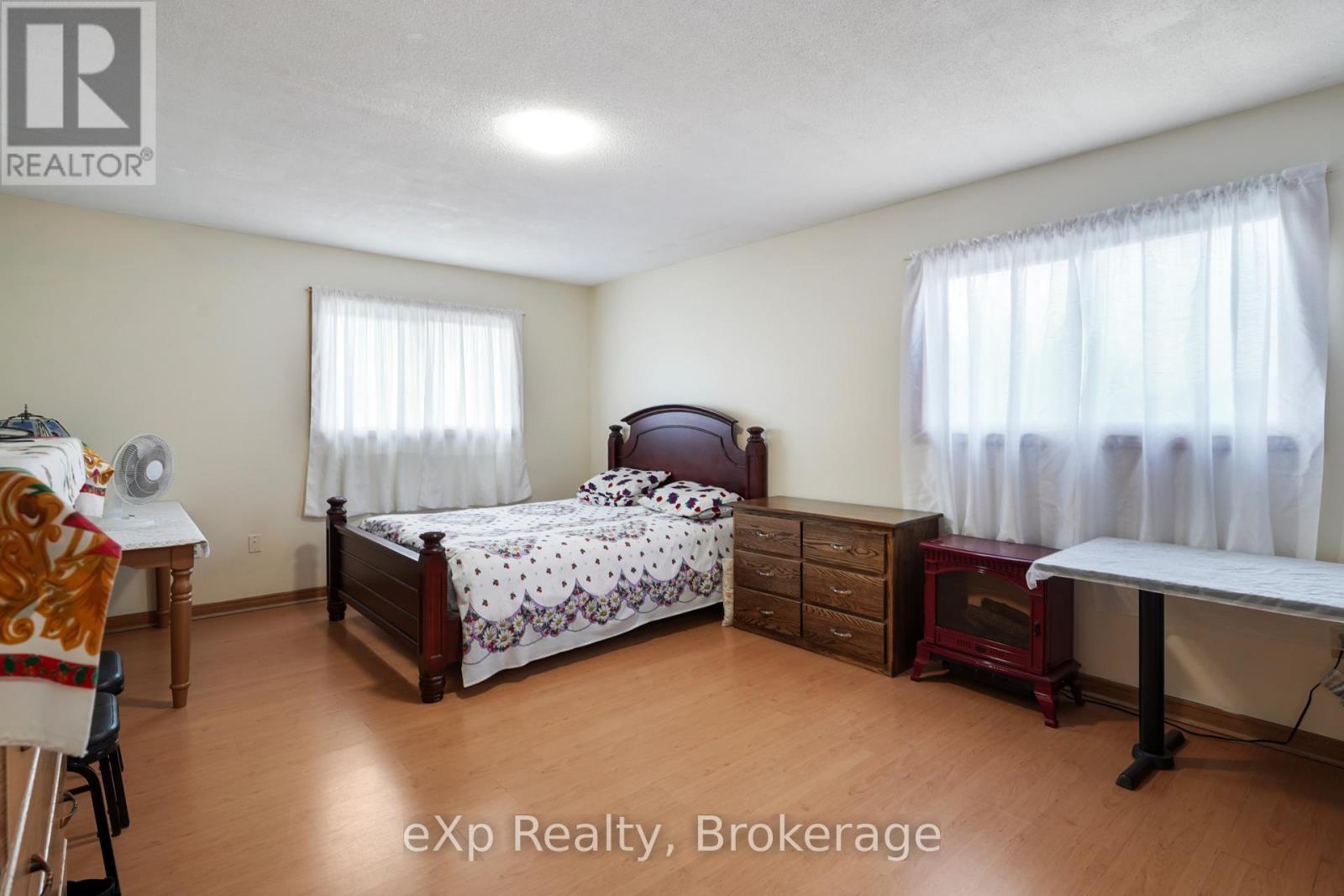 100 Arthur Street, Minto, Ontario  N0G 2P0 - Photo 40 - X12916998