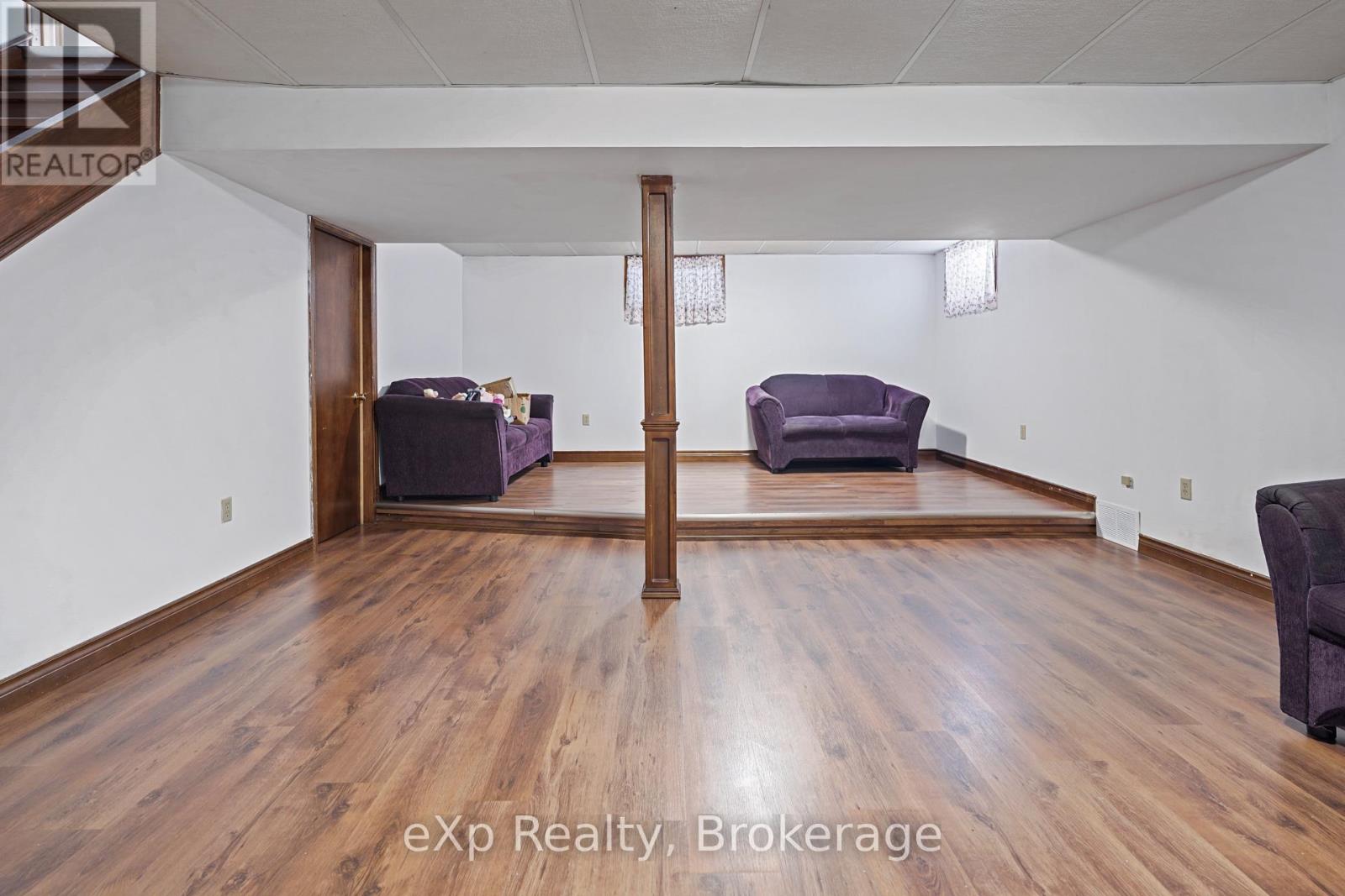 100 Arthur Street, Minto, Ontario  N0G 2P0 - Photo 43 - X12916998