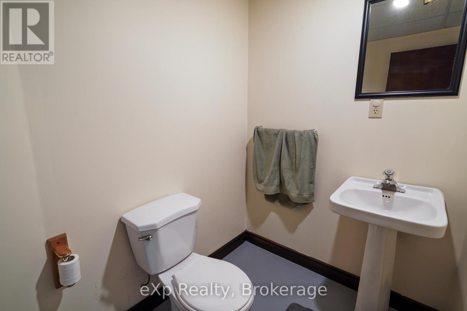 100 Arthur Street, Minto, Ontario  N0G 2P0 - Photo 45 - X12916998