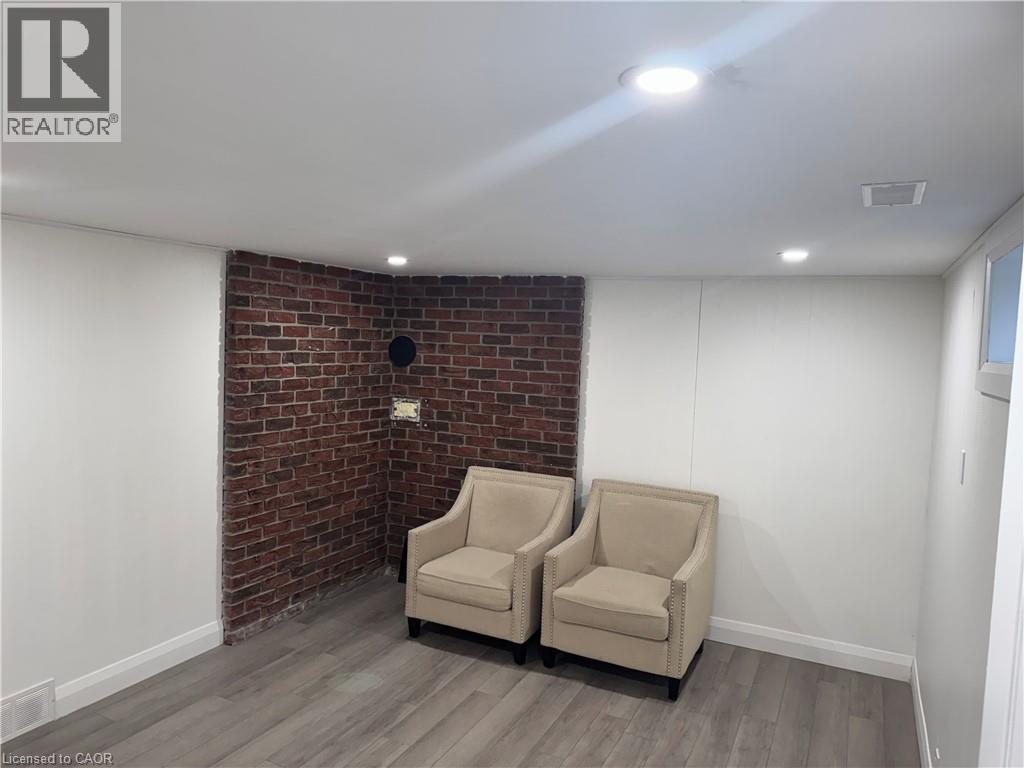 18 Cyprus Drive Unit# Lower, Kitchener, Ontario  N2M 4R5 - Photo 6 - 40813982