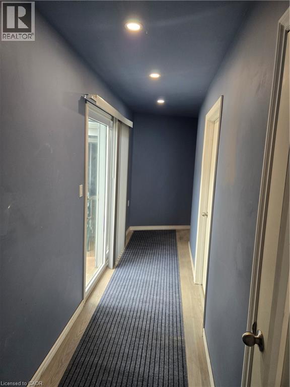 21 Lincoln Avenue, St. Catharines, Ontario  L2P 2C7 - Photo 13 - 40814452