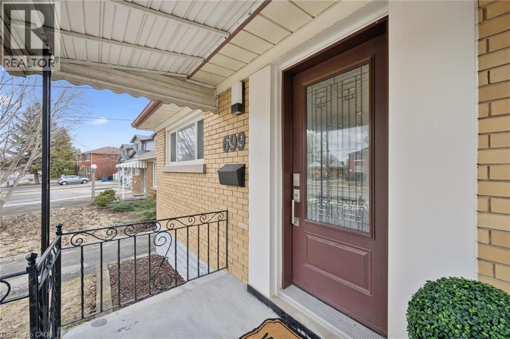 699 Frederick Street, Kitchener, Ontario  N2B 2B3 - Photo 4 - 40815078