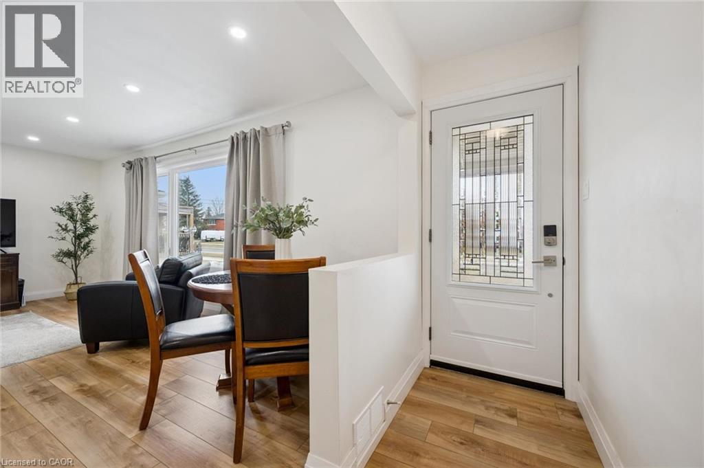 699 Frederick Street, Kitchener, Ontario  N2B 2B3 - Photo 5 - 40815078