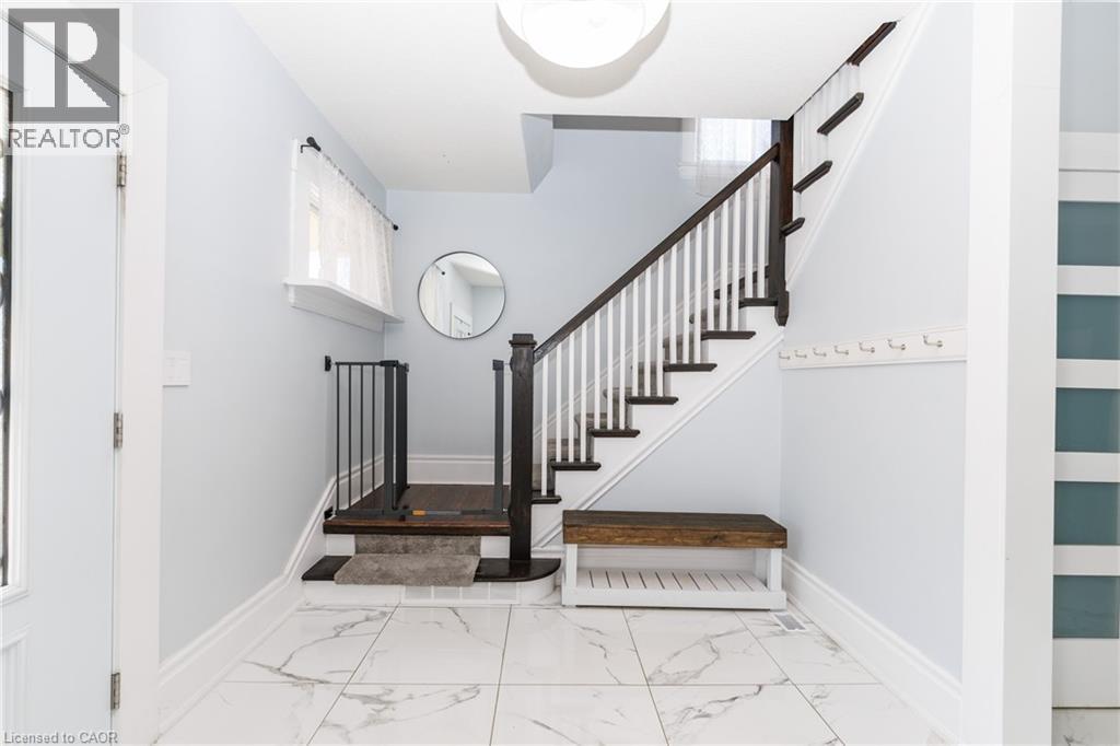 11 Fairview Road, Grimsby, Ontario  L3M 3L1 - Photo 24 - 40815329