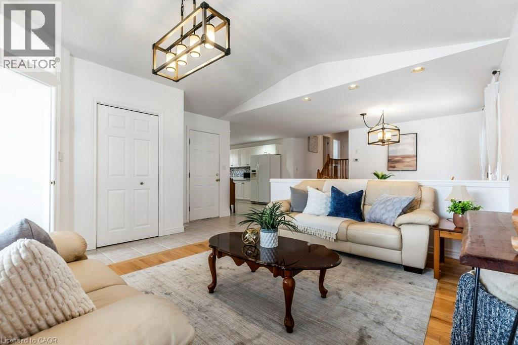 62 Spadara Drive, Hamilton, Ontario  L9B 2K3 - Photo 8 - 40814671