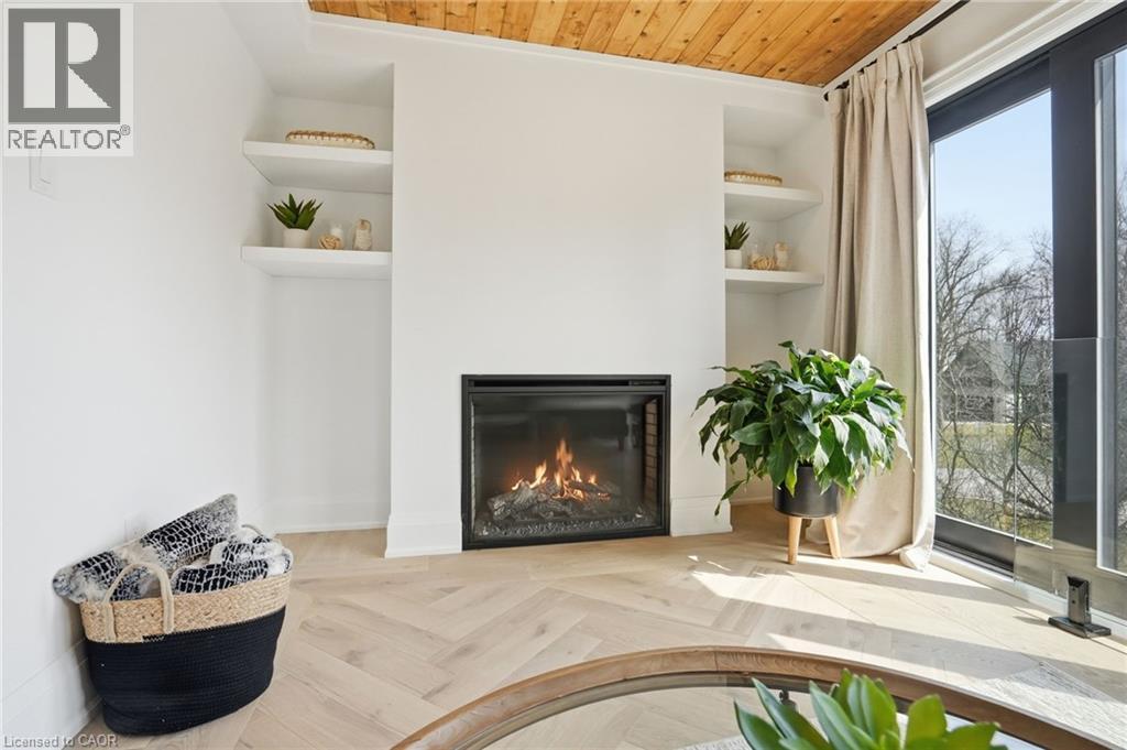 136 Rockcliffe Road, Waterdown, Ontario  L9H 7H3 - Photo 27 - 40815494