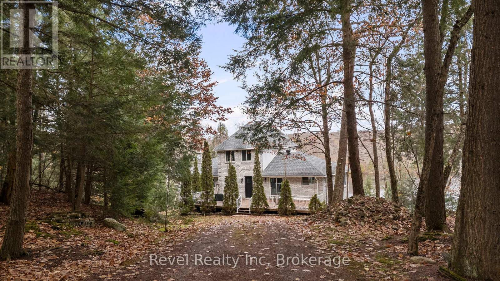 75 Silver Point Drive, Seguin, Ontario  P2A 2W8 - Photo 2 - X12927730