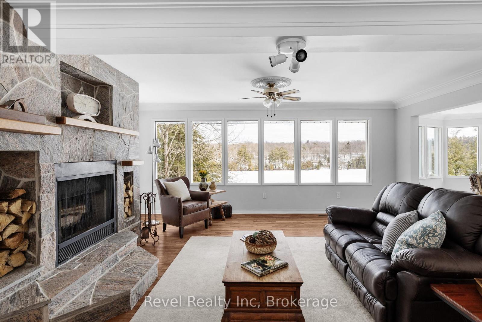 75 Silver Point Drive, Seguin, Ontario  P2A 2W8 - Photo 7 - X12927730