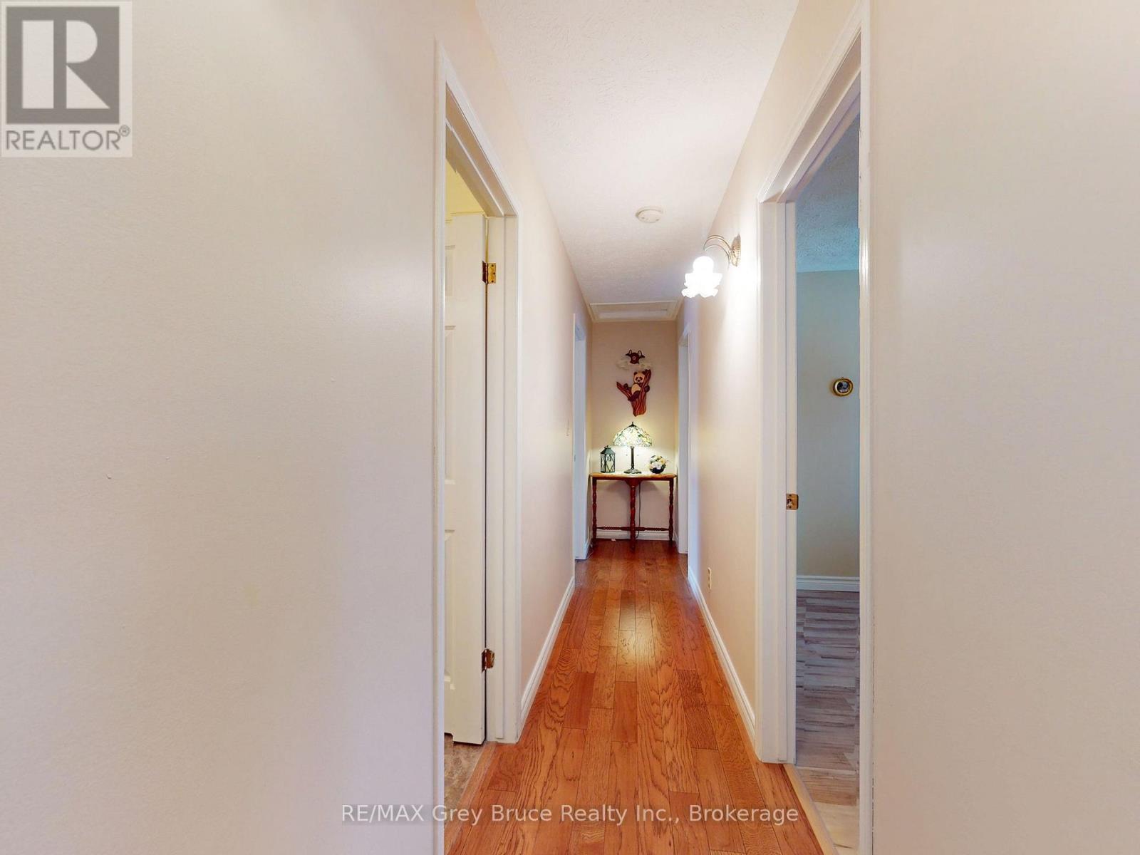 560 20th Street E, Owen Sound, Ontario  N4K 2B6 - Photo 19 - X12927836