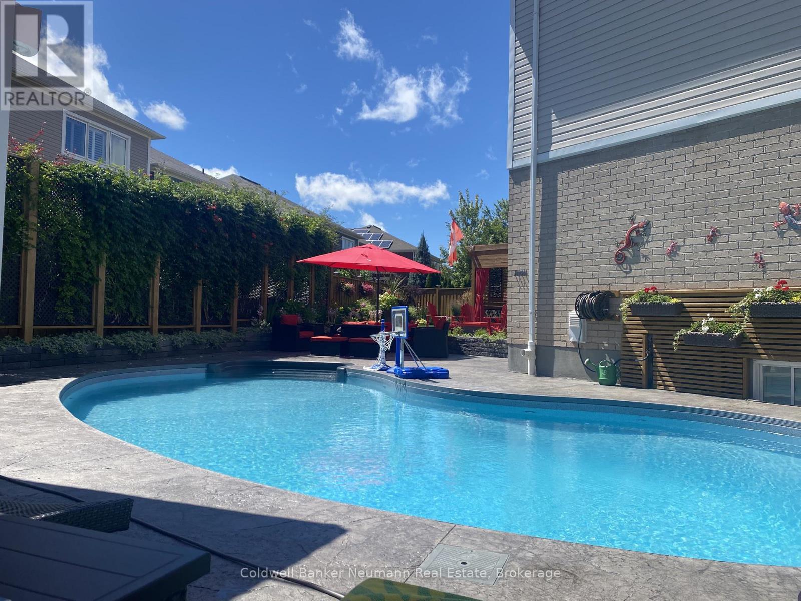 356 Falling Green Crescent, Kitchener, Ontario  N2R 0G4 - Photo 41 - X12928620