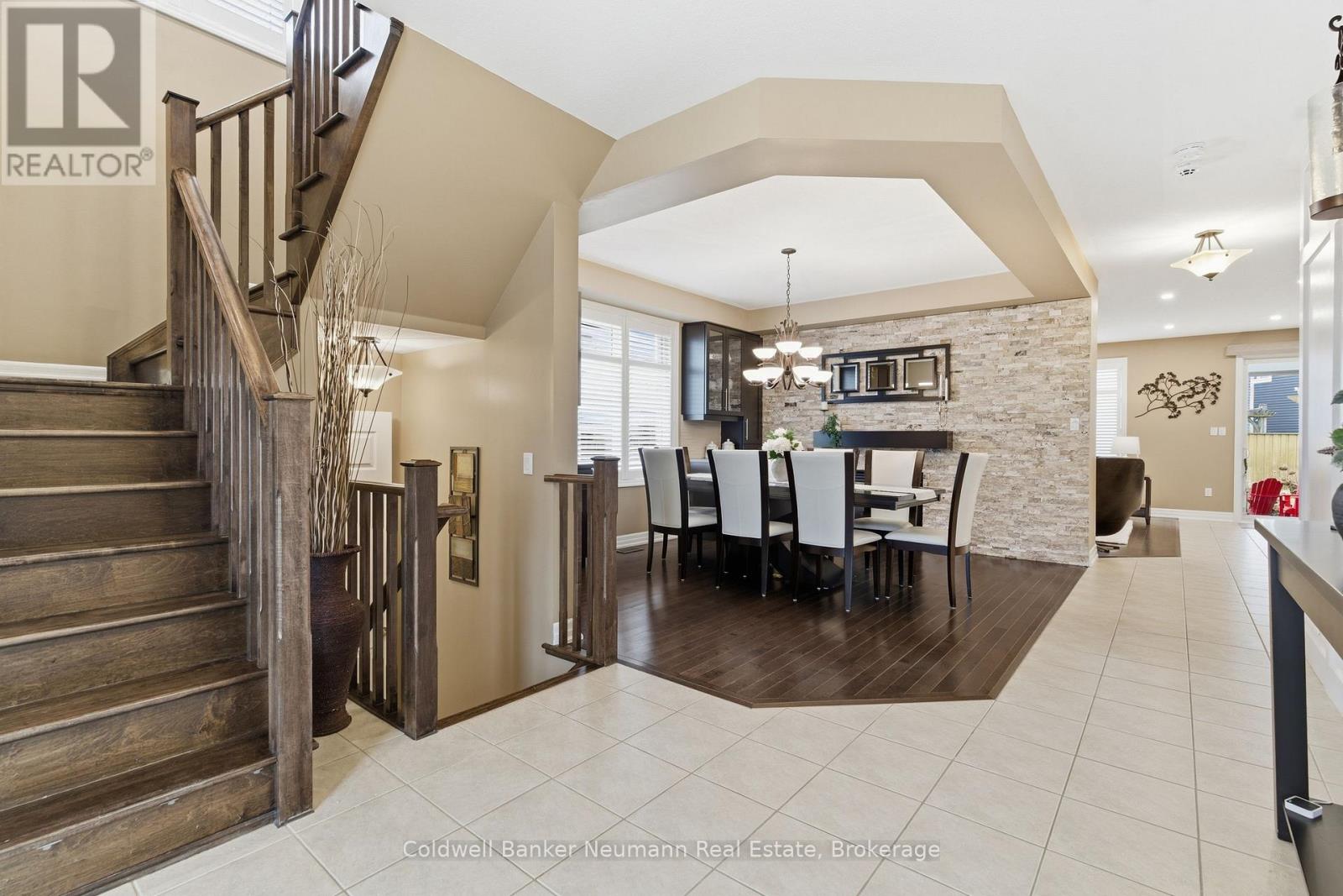 356 Falling Green Crescent, Kitchener, Ontario  N2R 0G4 - Photo 6 - X12928620