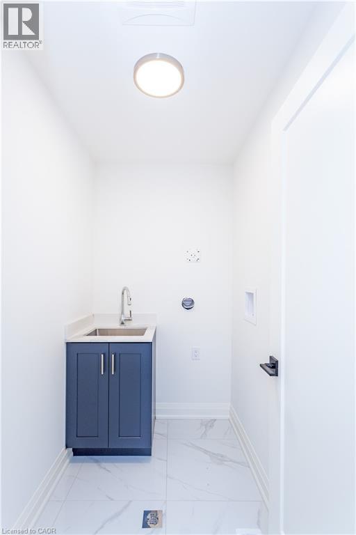 29 Dana Drive, Hamilton, Ontario  L9A 3H7 - Photo 9 - 40815109