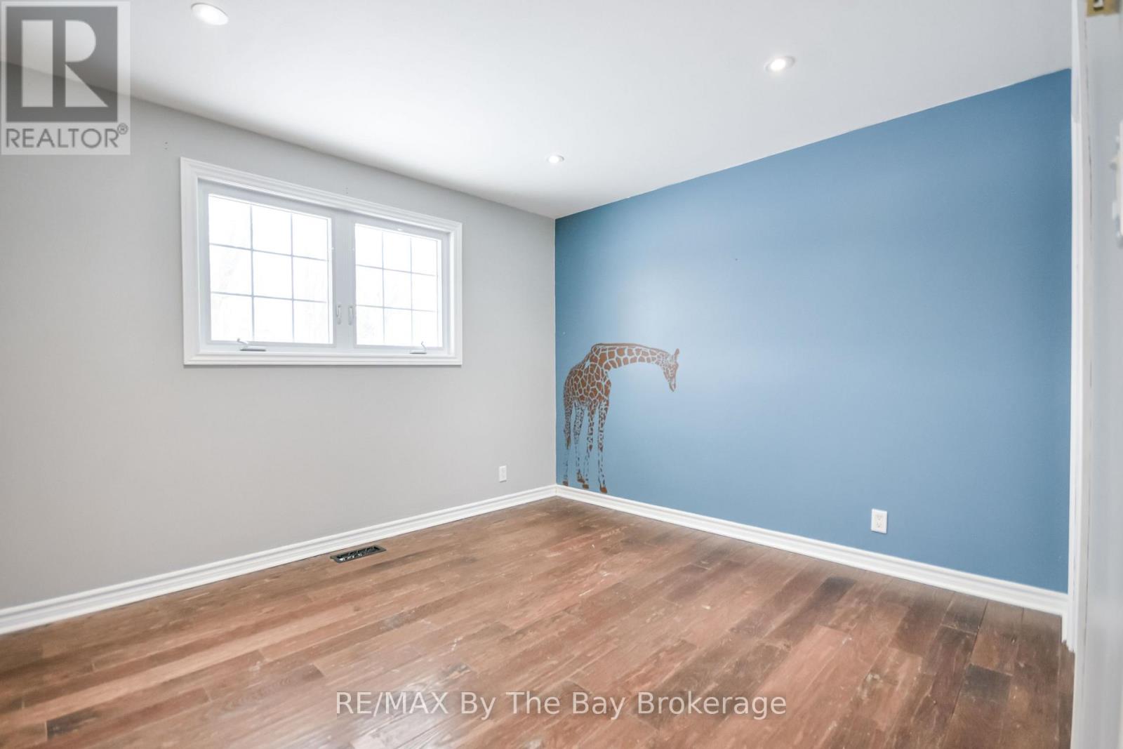 111 Balm Beach Road E, Tiny, Ontario  L0L 2J0 - Photo 36 - S12930798