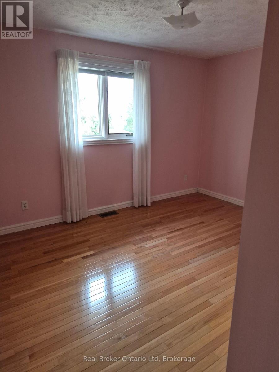 2022 7th Avenue E, Owen Sound, Ontario  N4K 6R9 - Photo 13 - X12934108