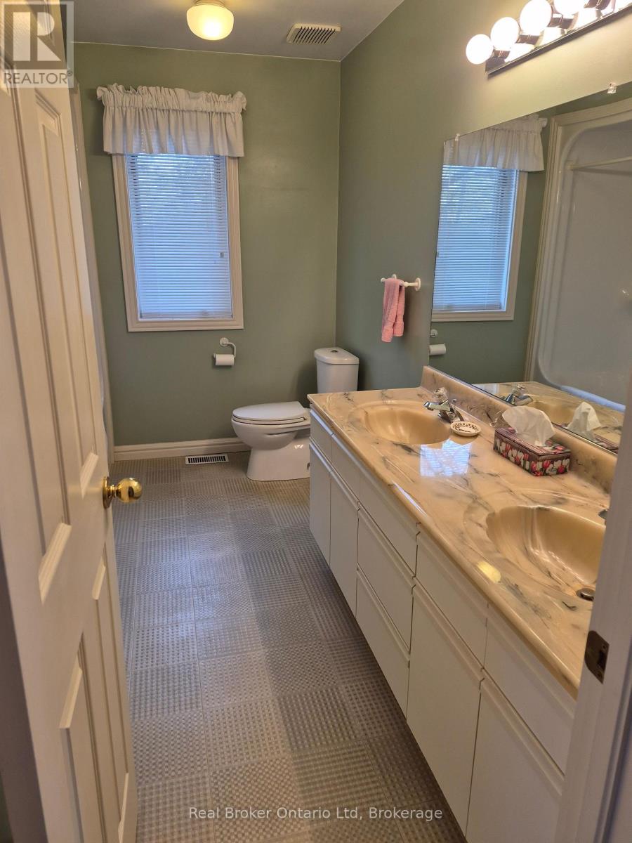 2022 7th Avenue E, Owen Sound, Ontario  N4K 6R9 - Photo 18 - X12934108