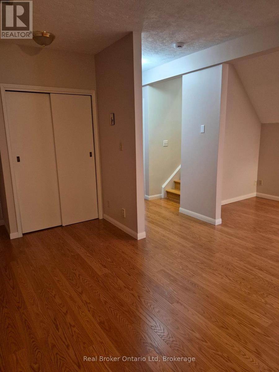 2022 7th Avenue E, Owen Sound, Ontario  N4K 6R9 - Photo 22 - X12934108