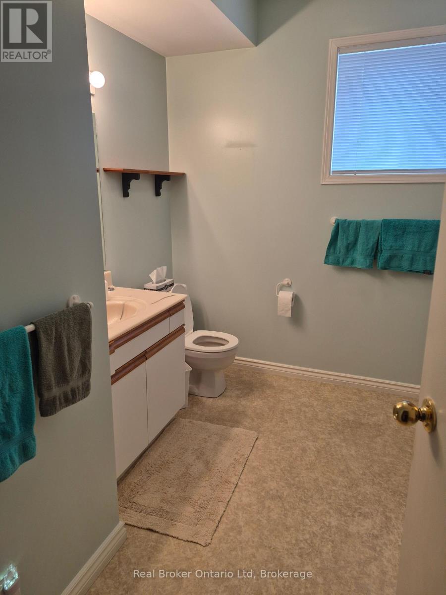 2022 7th Avenue E, Owen Sound, Ontario  N4K 6R9 - Photo 28 - X12934108