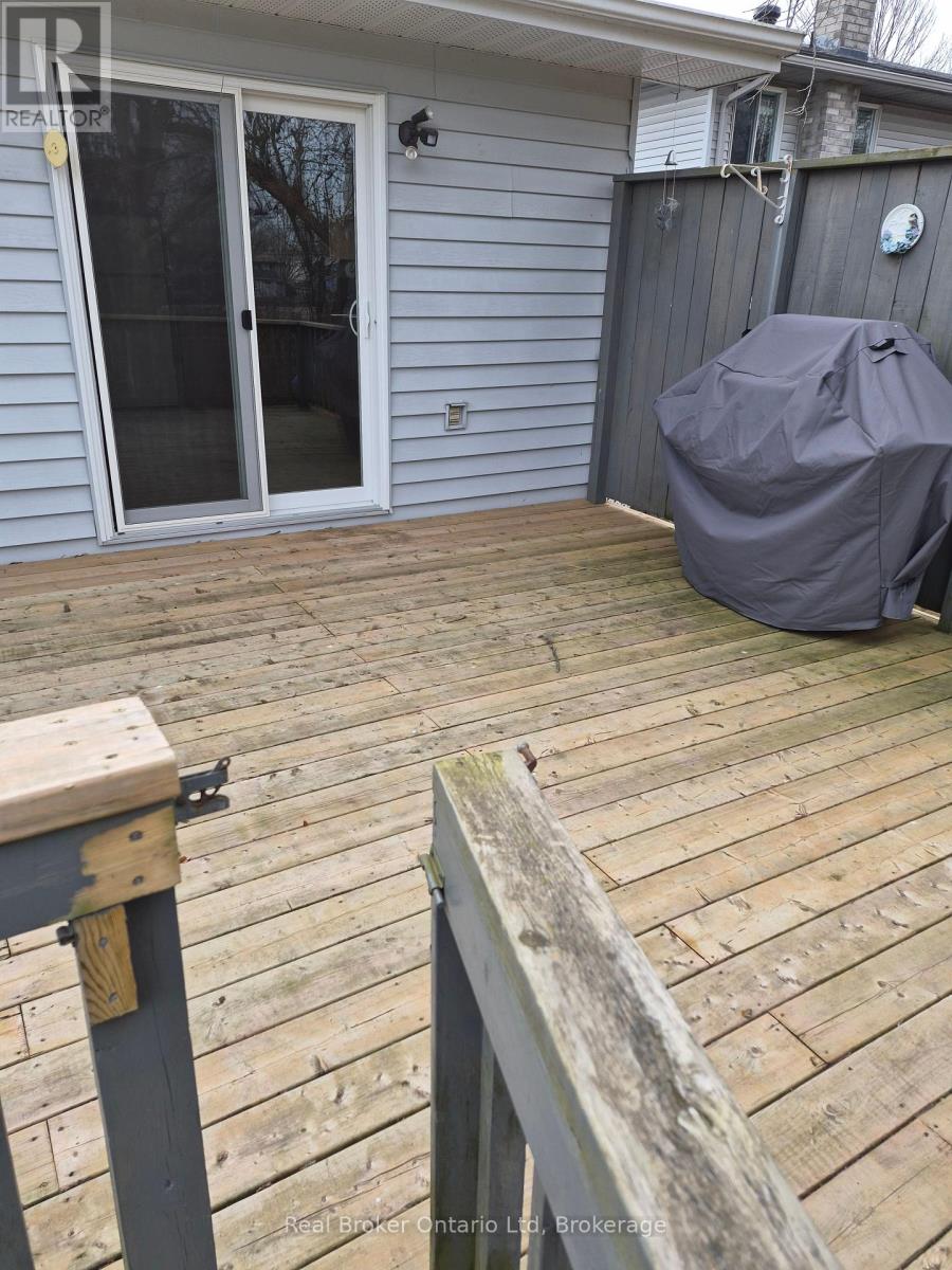 2022 7th Avenue E, Owen Sound, Ontario  N4K 6R9 - Photo 34 - X12934108