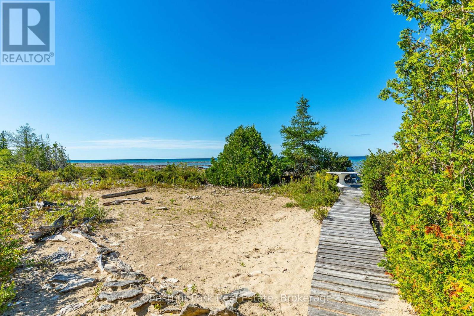 139 Huron Drive, Northern Bruce Peninsula, Ontario  N0H 2R0 - Photo 38 - X12935108