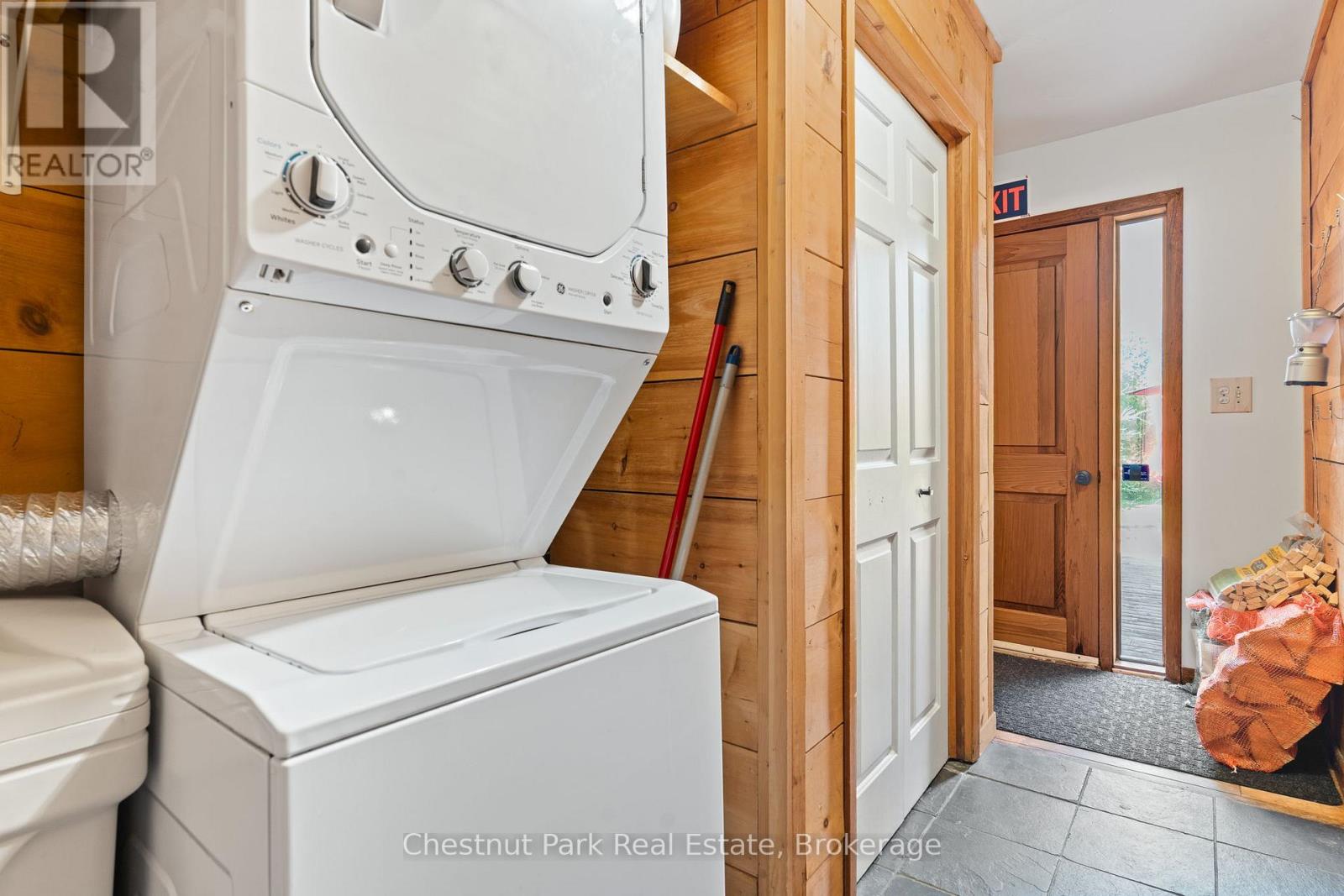 139 Huron Drive, Northern Bruce Peninsula, Ontario  N0H 2R0 - Photo 8 - X12935108