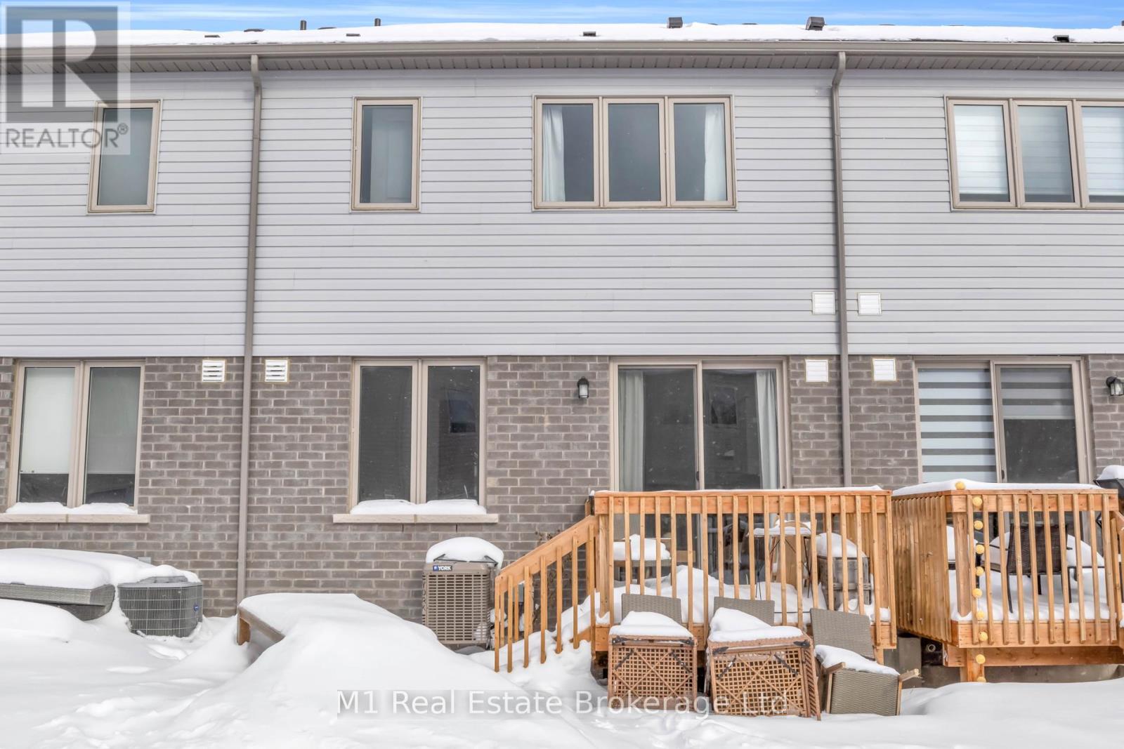 197 Farley Road, Centre Wellington, Ontario  N1M 0J2 - Photo 31 - X12935122