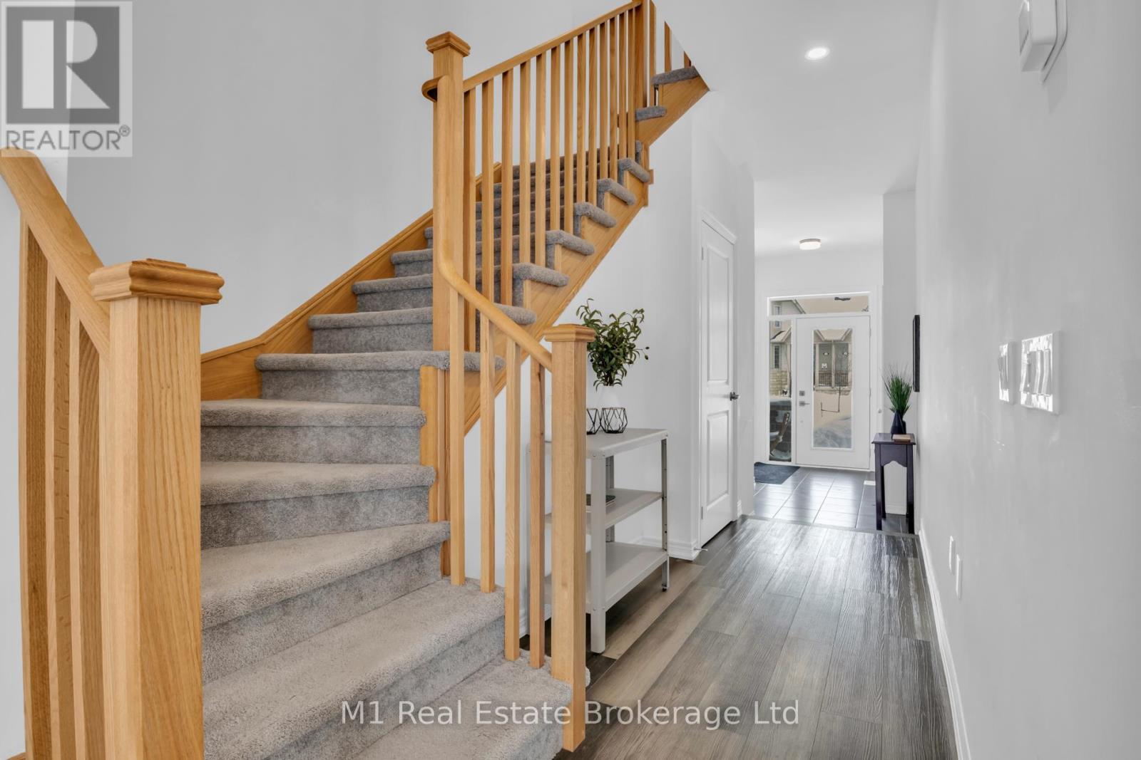 197 Farley Road, Centre Wellington, Ontario  N1M 0J2 - Photo 5 - X12935122