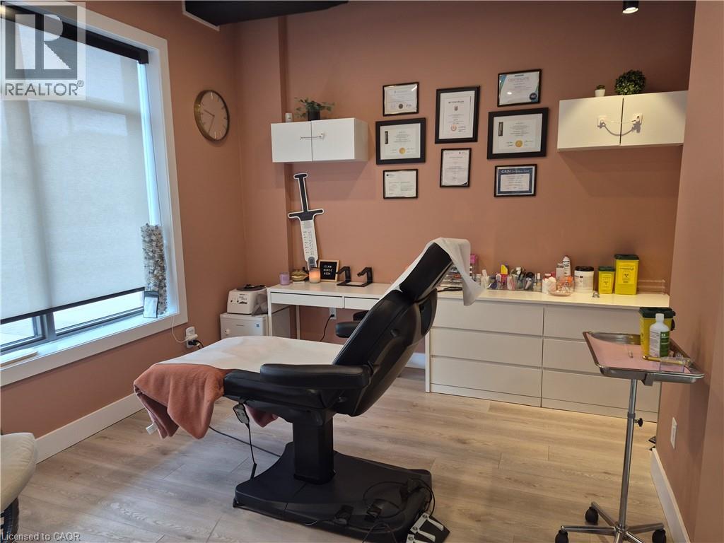 446 Winston Road, Grimsby, Ontario  L3M 0H2 - Photo 6 - 40815093