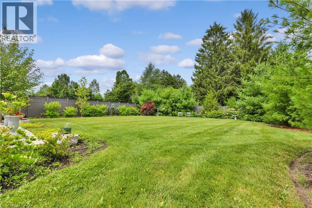 585 Regal Place, Waterloo, Ontario  N2V 2G3 - Photo 36 - 40815343