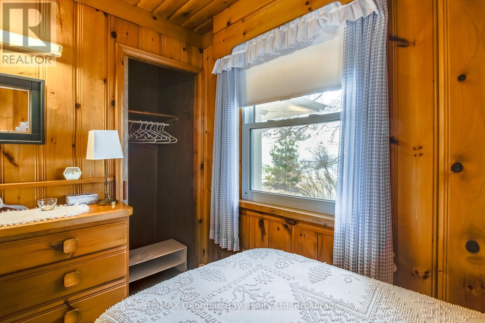 750 Tiny Beaches Road S, Tiny, Ontario  L0L 2T0 - Photo 21 - S12935366