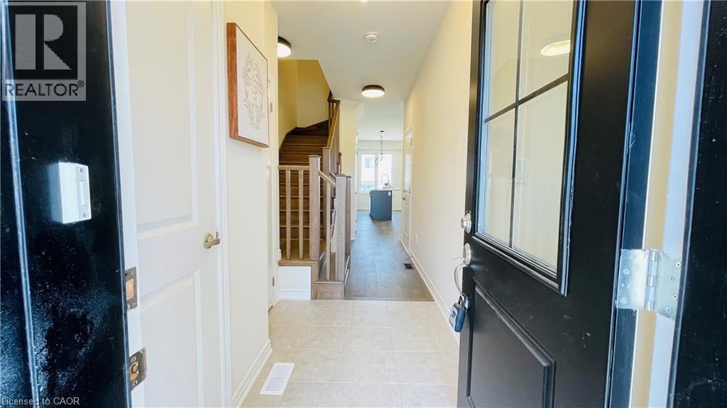 27 Mia Drive, Hamilton, Ontario  L9B 0H8 - Photo 3 - 40816061