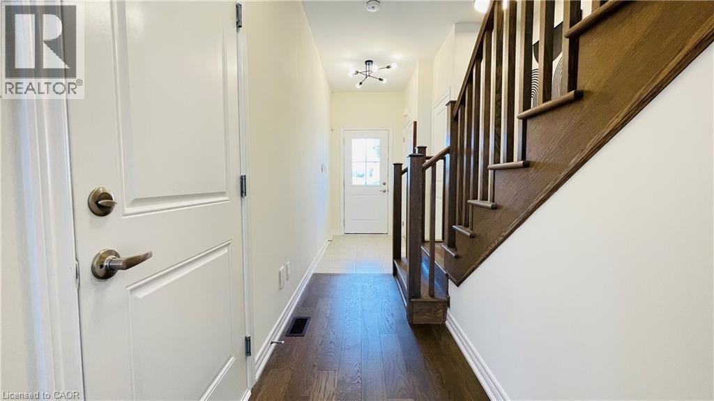 27 Mia Drive, Hamilton, Ontario  L9B 0H8 - Photo 6 - 40816061