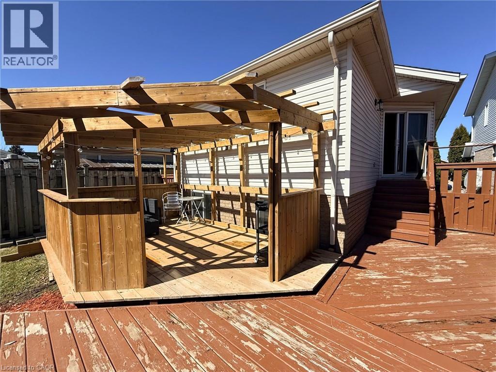 267 Grey Fox Drive, Kitchener, Ontario  N2E 3N8 - Photo 7 - 40816181