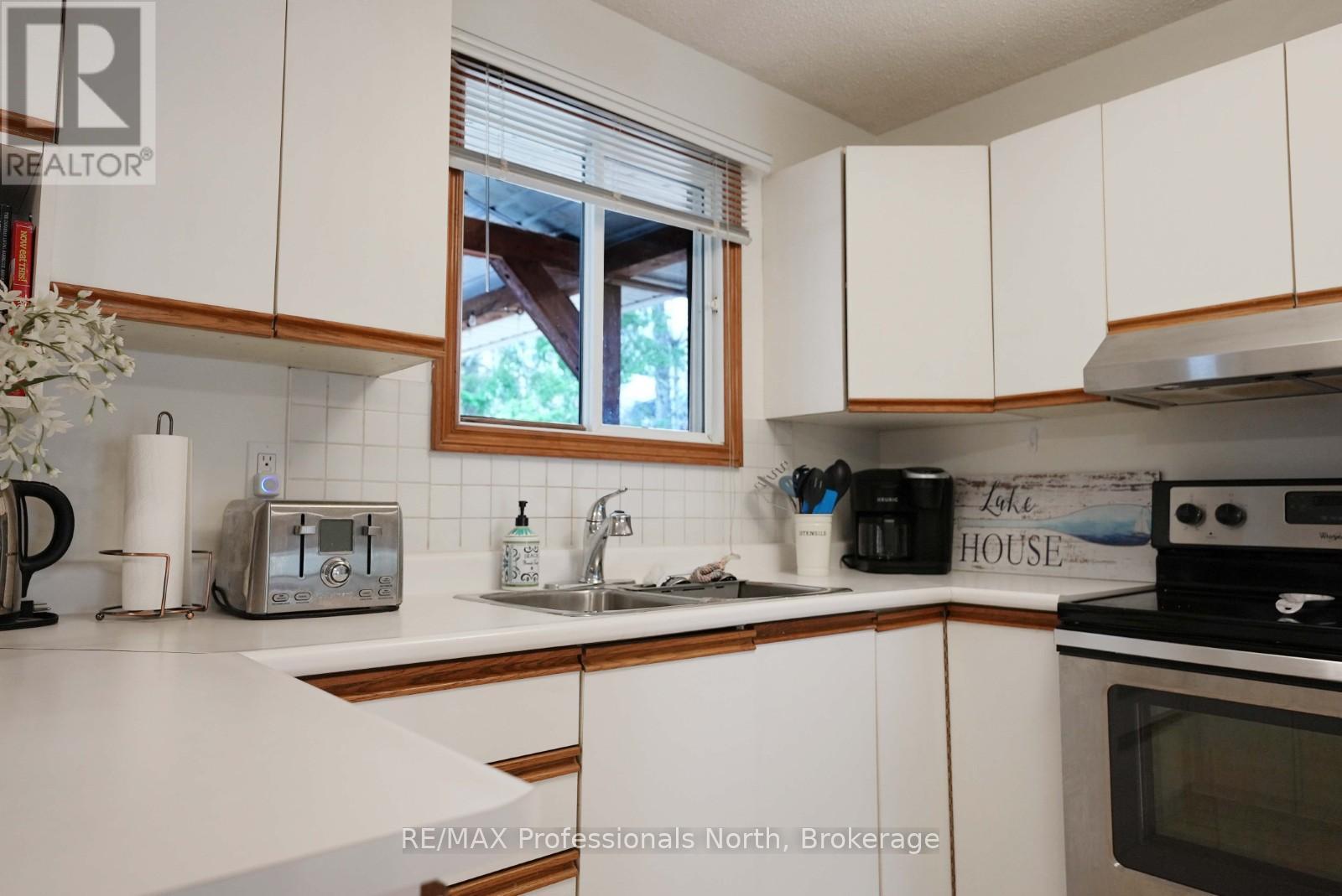 1039 Mink Road, Dysart Et Al, Ontario  K0M 1S0 - Photo 10 - X12935962