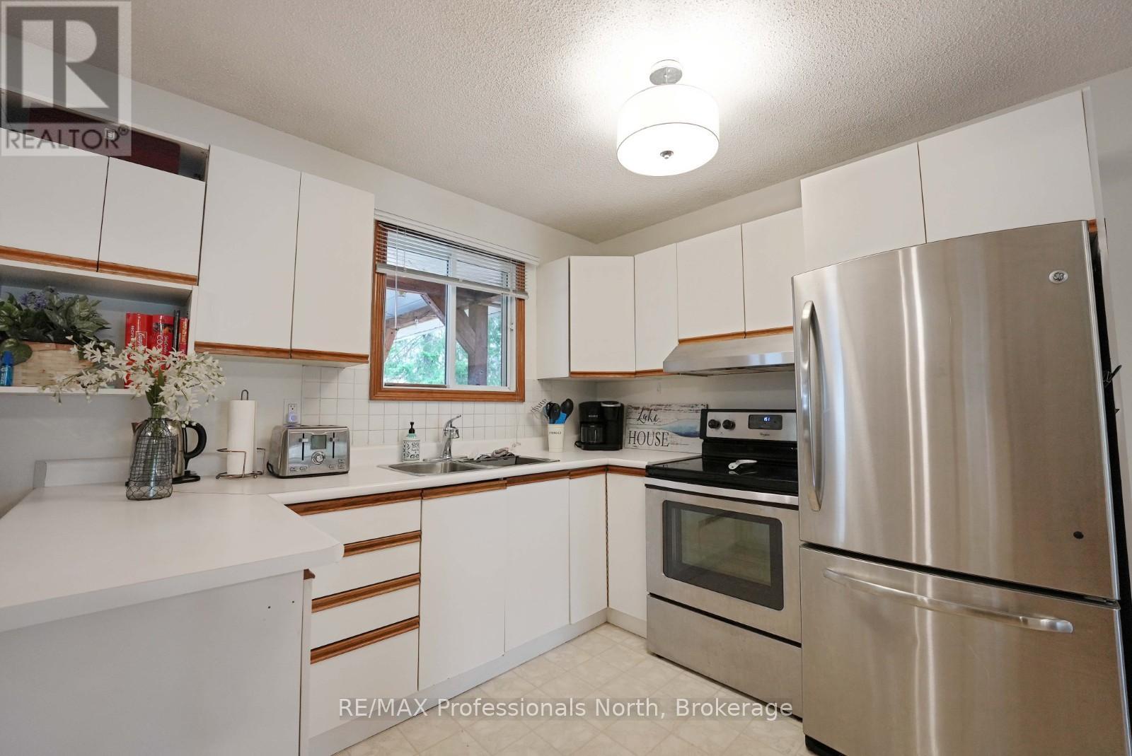 1039 Mink Road, Dysart Et Al, Ontario  K0M 1S0 - Photo 9 - X12935962